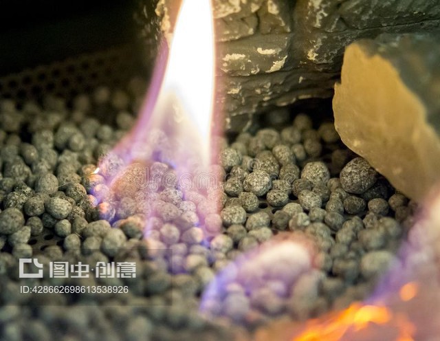 當(dāng)代生物燃料乙醇特寫(xiě)。節(jié)能創(chuàng)新。Contemporary biofuel on ethanol close-up. Energy saving innovation.